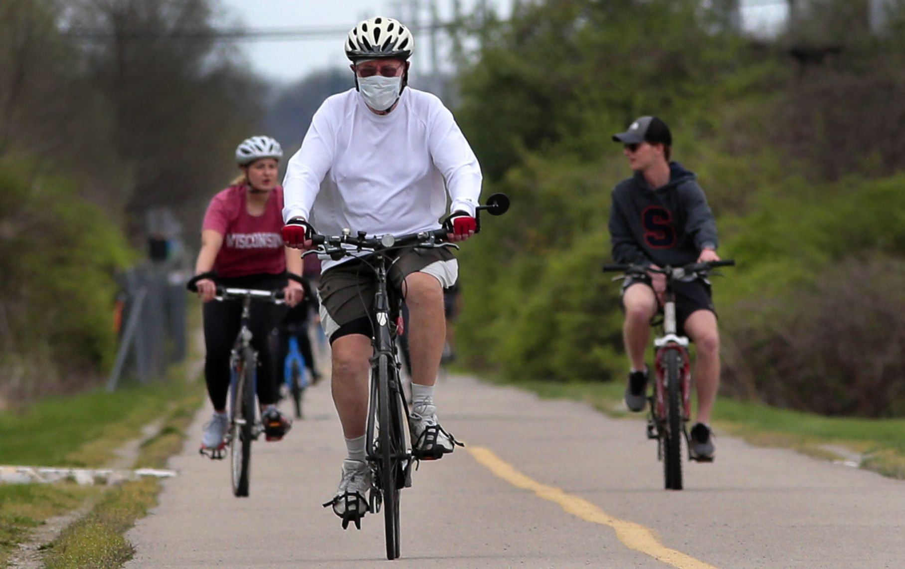County parks to close until at least April 22